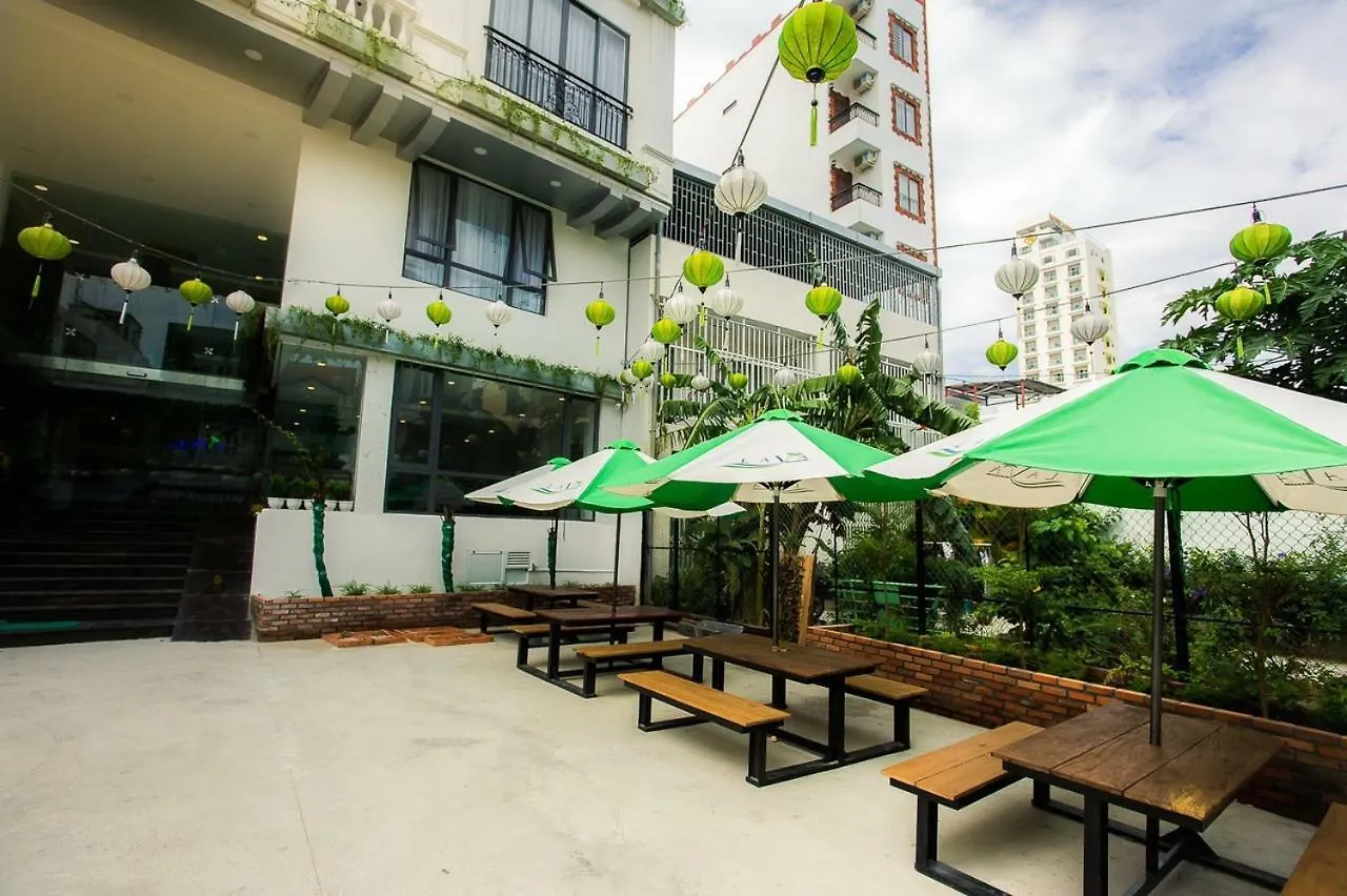 Lava Hotel Nha Trang 3*,